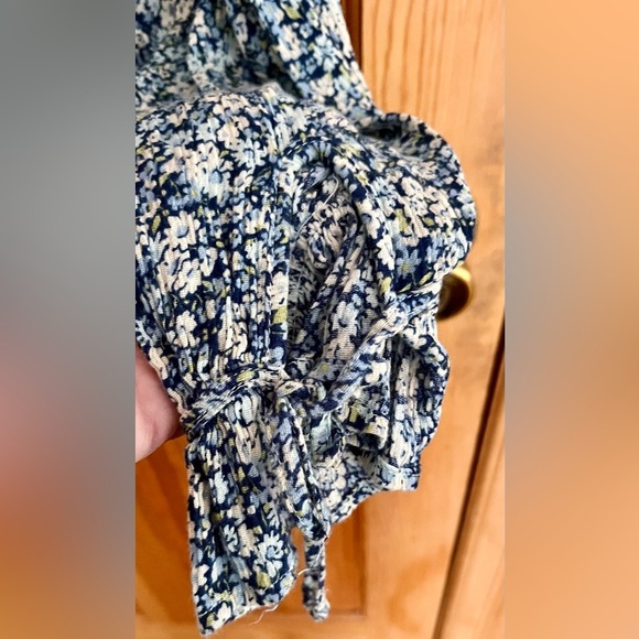 Chaps Blue Ditzy Floral Women's Top SZ M Cotton Viscose Cottagecore Garden Boho - Picture 11 of 14